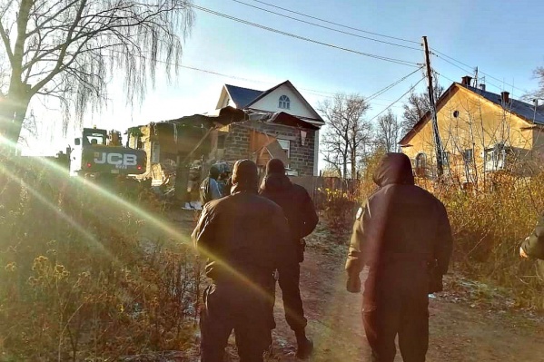 В Ярославле снесли дачу архитектора, построенную на берегу Которосли В Ярославле снесли дачу архитектора, построенную на берегу Которосли