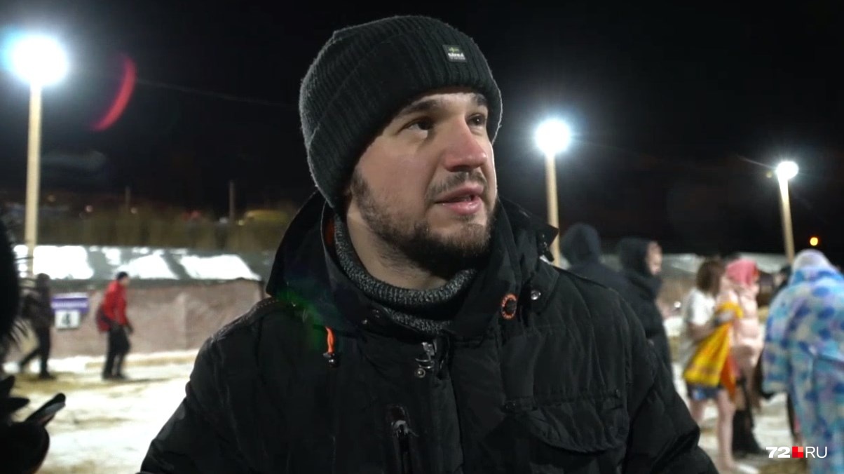Несмотря на замечание организаторов, корреспонденты продолжают работу в прямом эфире Несмотря на замечание организаторов, корреспонденты продолжают работу в прямом эфире