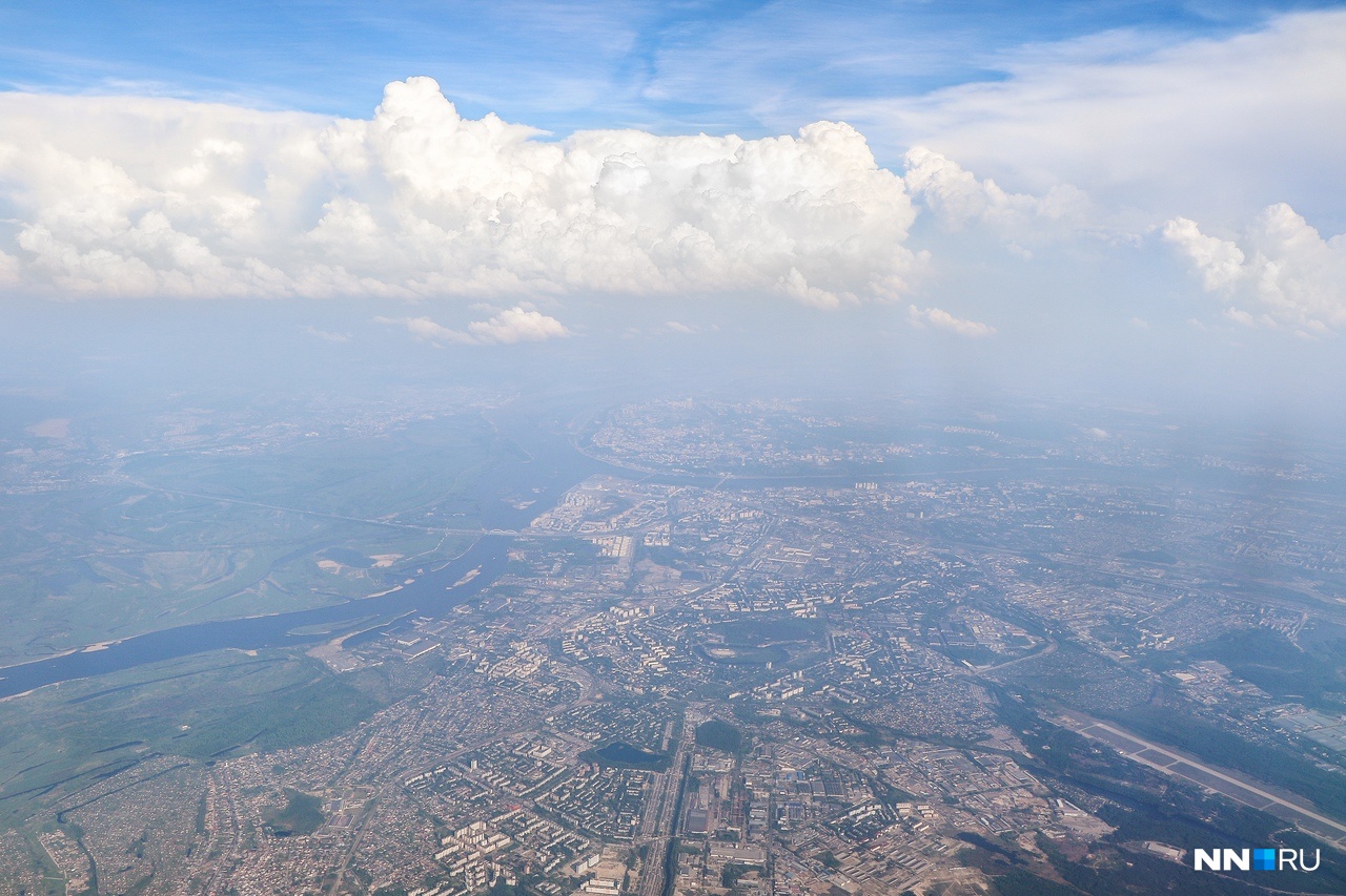 Тысяч метров. Высота 10 км. Вид с высоты самолета. Тысяч метров. Атлантика с самолета.