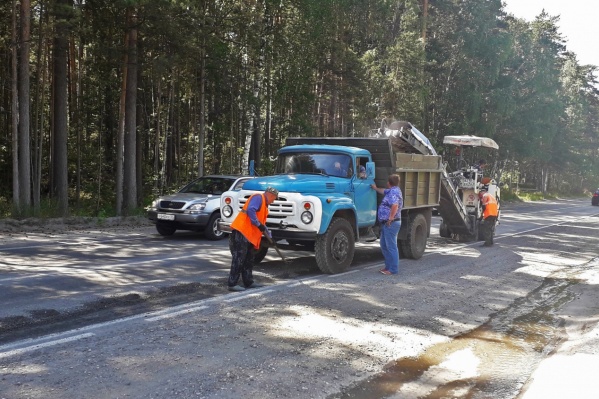 Дорогу на улице Балтийской рабочие починили на прошлой неделе — в мэрии уточнили, что этот ремонт был предварительным Дорогу на улице Балтийской рабочие починили на прошлой неделе — в мэрии уточнили, что этот ремонт был предварительным