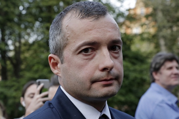 Дамир Юсупов — пилот, сумевший посадить самолёт в поле Дамир Юсупов — пилот, сумевший посадить самолёт в поле 