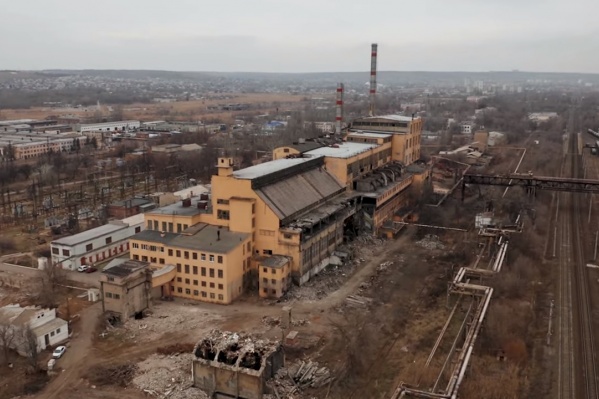 Гигантские корпуса ГРЭС рвут на части Гигантские корпуса ГРЭС рвут на части 