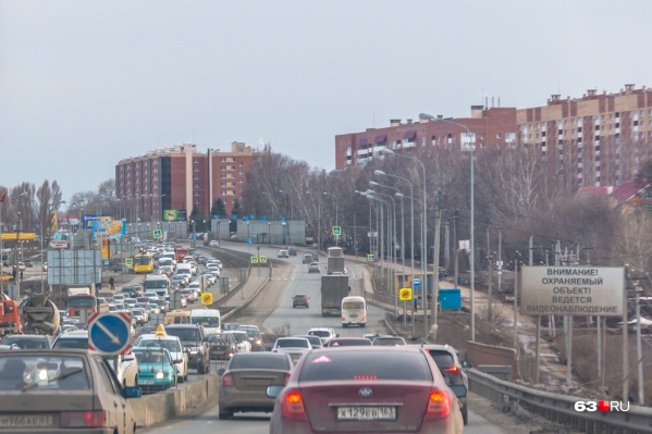 Новой Самаре не хватает дорог, школ и больниц Новой Самаре не хватает дорог, школ и больниц