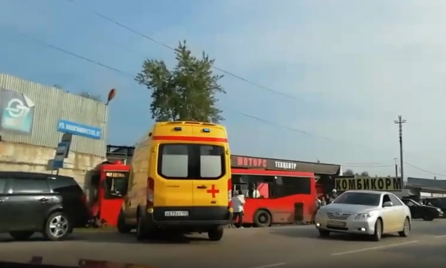 На месте уже бригады врачей На месте уже бригады врачей