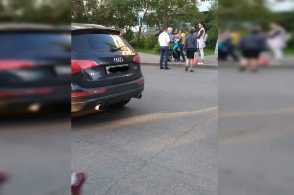 Водитель отвез ребенка в больницу Водитель отвез ребенка в больницу