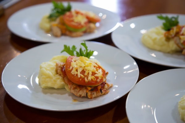 Приготовление сытного и вкусного обеда займёт у вас не больше часа Приготовление сытного и вкусного обеда займёт у вас не больше часа