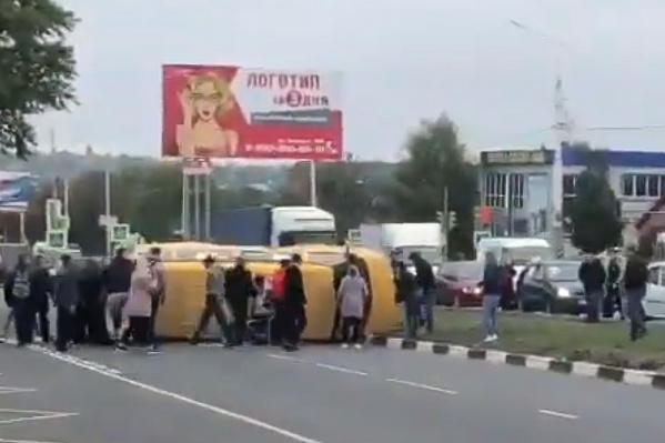 В Шахтах в аварии пострадала 25-летняя девушка В Шахтах в аварии пострадала 25-летняя девушка