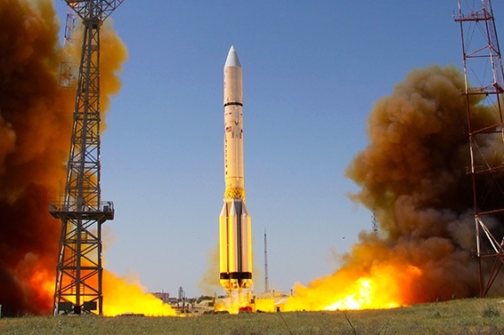 Корабль должны запустить около десяти часов вечера по нашему времени Корабль должны запустить около десяти часов вечера по нашему времени