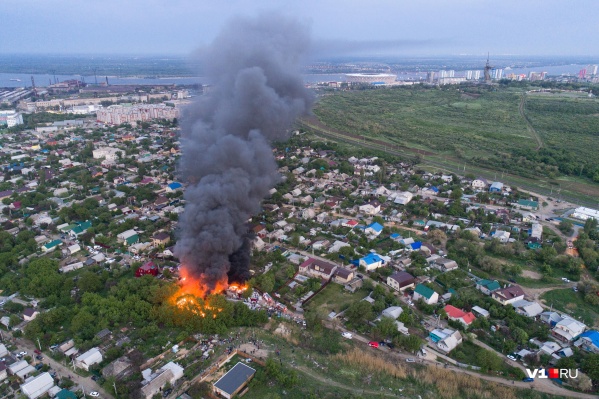Пожарным негде было набрать воды у главной высоты России Пожарным негде было набрать воды у главной высоты России