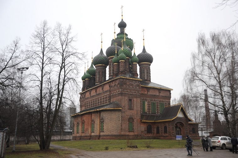 В Ярославле подсветят пятнадцатиглавый храм с тысячерублёвой купюры