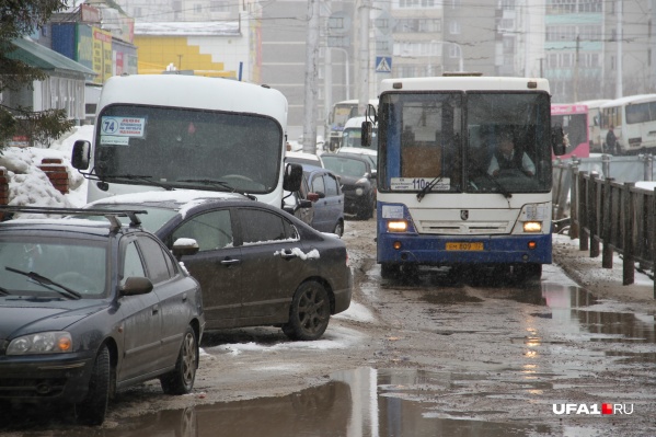 Пока жители ощущают нехватку автобусов Пока жители ощущают нехватку автобусов