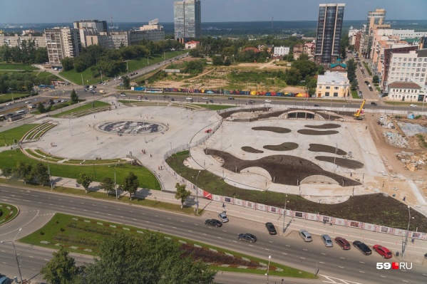 Разметка под будущие постройки уже давно очевидна, строительство идет полным ходом Разметка под будущие постройки уже давно очевидна, строительство идет полным ходом