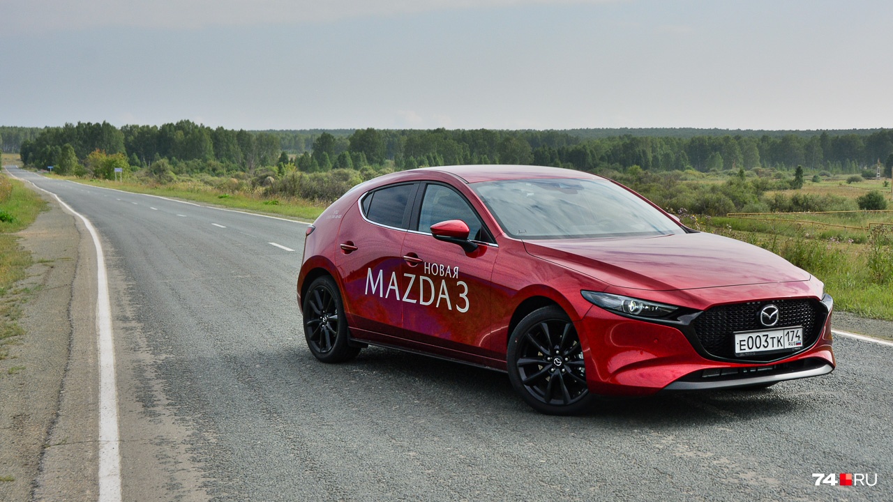 Mazda3 осталась машиной, которая любит активных водителей. Но чуть менее активных, чем раньше Mazda3 осталась машиной, которая любит активных водителей. Но чуть менее активных, чем раньше