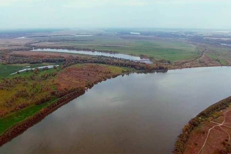 Омская обл с надеждино. Село Надеждино Омск. Село Надеждино Омск озеро. Озеро Надеждино Омская. Старица Надеждино Омская область.