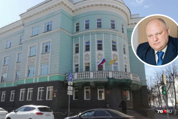 Петровский считает, что чиновники департамента нарушают права ярославцев Петровский считает, что чиновники департамента нарушают права ярославцев