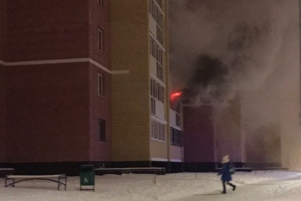 Во время пожара пострадал еще ребенок из квартиры на третьем этаже Во время пожара пострадал еще ребенок из квартиры на третьем этаже