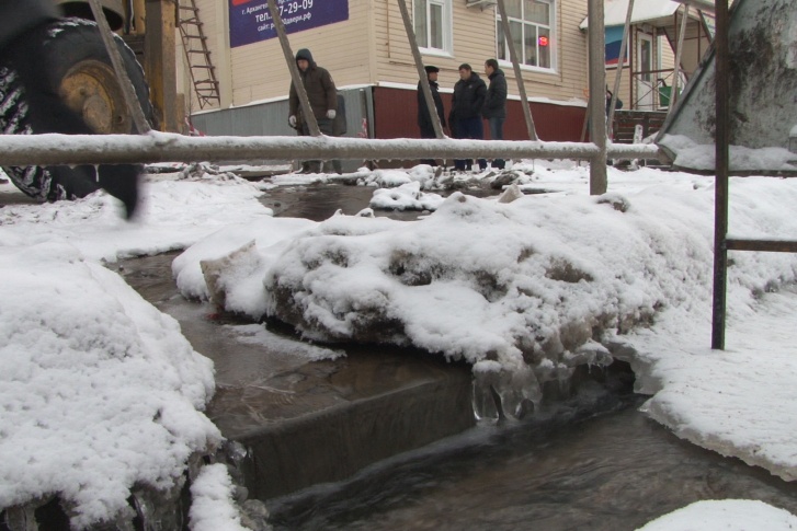 Ремонты на коммунальных сетях оставят без воды четыре дома в Архангельске