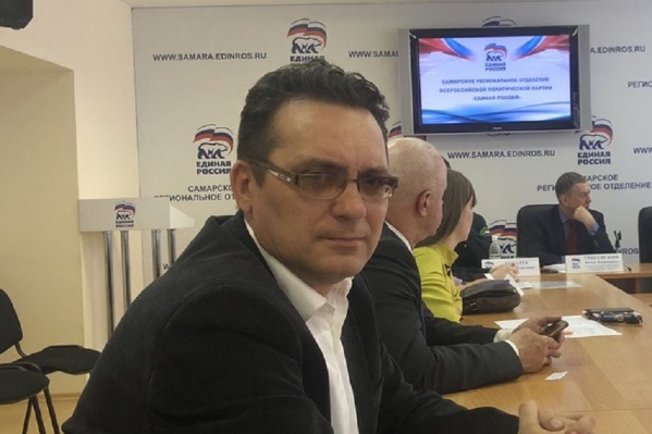 Сейчас Дмитрий Гуренков работает управляющим микрорайоном Сейчас Дмитрий Гуренков работает управляющим микрорайоном