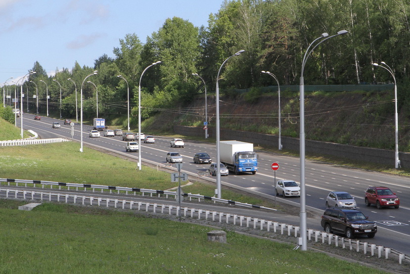 Власти отчитались о проделанном ремонте дорог в Кемерово (фото)