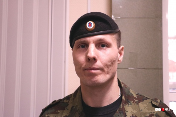 Олег Изгагин — сотрудник отдела специального назначения «Медведь» ГУФСИН России по Пермскому краю — по счастливой случайности оказался на месте ЧП Олег Изгагин — сотрудник отдела специального назначения «Медведь» ГУФСИН России по Пермскому краю — по счастливой случайности оказался на месте ЧП