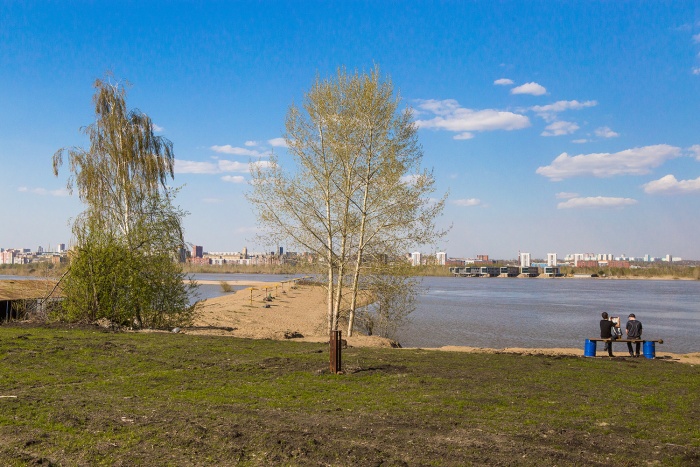 Пляж в «Бугринской роще» Пляж в «Бугринской роще»