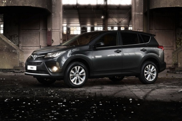 Toyota RAV4 — самый популярный японский кроссовер Toyota RAV4 — самый популярный японский кроссовер
