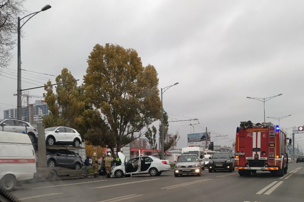 Движение в сторону центра города было затруднено Движение в сторону центра города было затруднено
