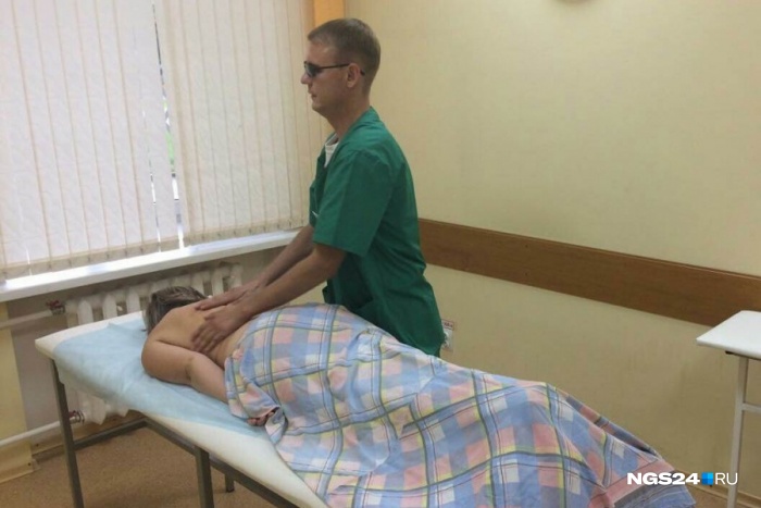 36-летний слепой массажист работает в Комплексном социальном центре 36-летний слепой массажист работает в Комплексном социальном центре