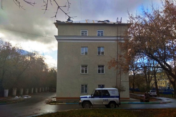 На место приехала полиция На место приехала полиция