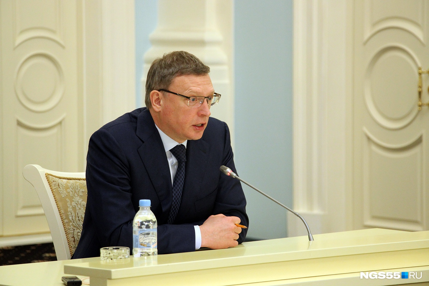 «Позор»: губернатора возмутило, что в 500 селах Омской области нет питьевой воды