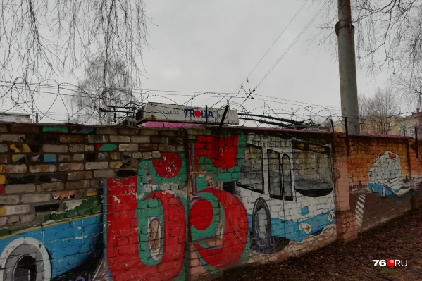 На месте троллейбусного депо планируют построить жилой квартал из двух многоэтажек На месте троллейбусного депо планируют построить жилой квартал из двух многоэтажек