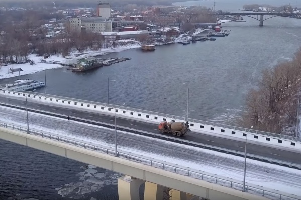 Движение по мосту хотят запустить в конце 2019 года Движение по мосту хотят запустить в конце 2019 года