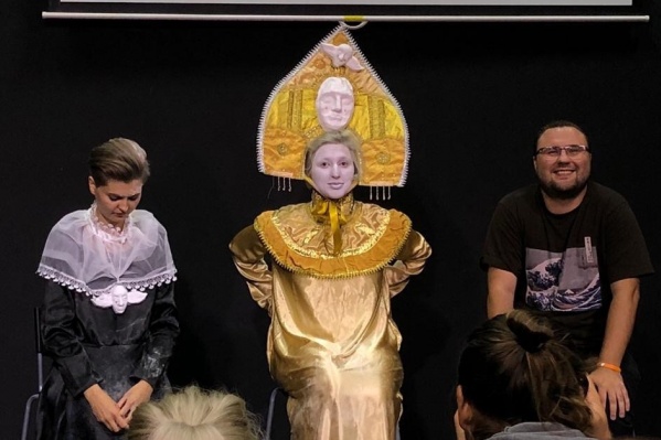 Во время обсуждений после читки пьесы<br> Во время обсуждений после читки пьесы<br>