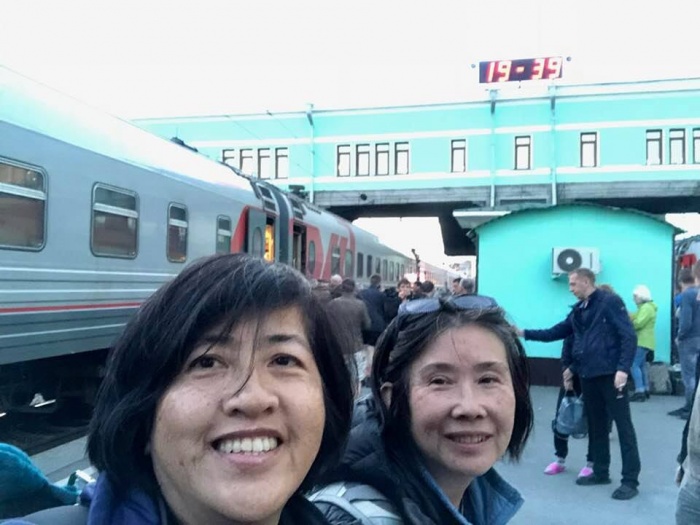 После выхода на пенсию Шанталь Вонг отправилась в путешествие мечты — по Транссибирской магистрали. Это фото сделано на вокзале Новосибирск-Главный После выхода на пенсию Шанталь Вонг отправилась в путешествие мечты — по Транссибирской магистрали. Это фото сделано на вокзале Новосибирск-Главный