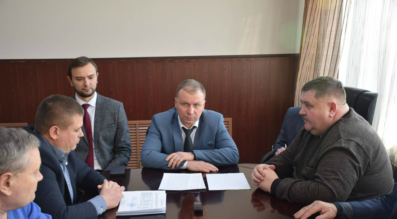 Потапова доводы перевозчиков о повышении стоимости проезда, судя по всему, не впечатлили Потапова доводы перевозчиков о повышении стоимости проезда, судя по всему, не впечатлили