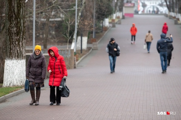 В пятницу весь день будет идти дождь В пятницу весь день будет идти дождь