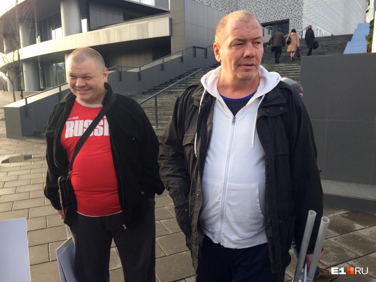 Вот еще двое активистов, выступающих против пропаганды ЛГБТ Вот еще двое активистов, выступающих против пропаганды ЛГБТ