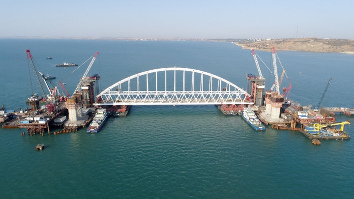 Нижегородцы приложили руку к арке Крымского моста