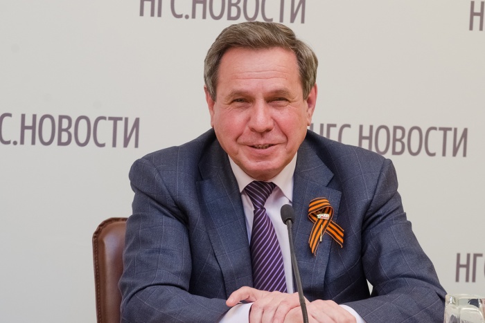 Губернатор взял 10-дневный отпуск Губернатор взял 10-дневный отпуск