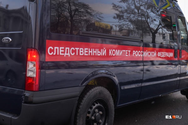 Местные жители говорят, что тело подростка нашли на улице Местные жители говорят, что тело подростка нашли на улице