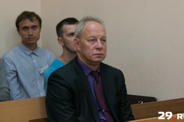 Депутат-единоросс Яковлев, соучредитель компании «Норд-Медиа», осужден на 3,5 года условно со штрафом в 200 тысяч Депутат-единоросс Яковлев, соучредитель компании «Норд-Медиа», осужден на 3,5 года условно со штрафом в 200 тысяч