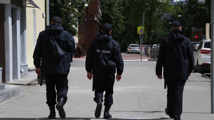 К сотрудникам нижегородского штаба Навального пришли с обысками. Но не ясно кто