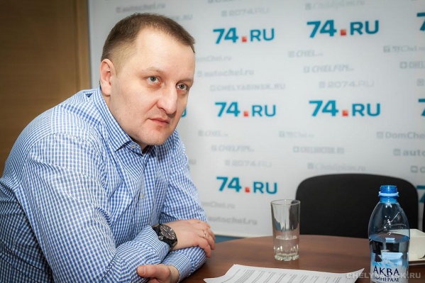 Дмитрий Александрович ранее уже бывал в редакции 74.ru, но на этот раз интервью записывалось по Skype Дмитрий Александрович ранее уже бывал в редакции 74.ru, но на этот раз интервью записывалось по Skype