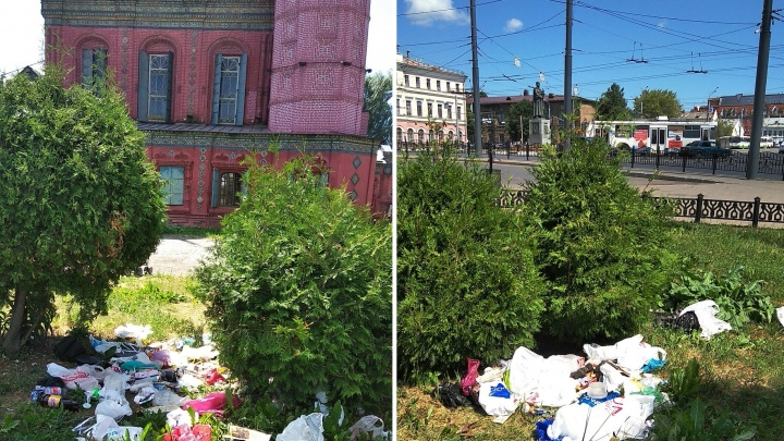 Навалили у храма: в Ярославле выбросили мусор на центральной площади