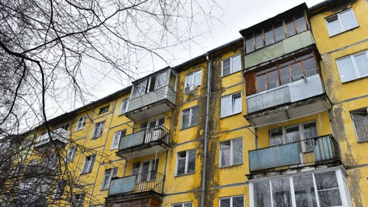 Износ кровли 75%: в Ярославле затопило многоэтажку