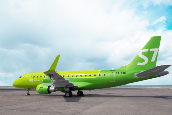 Самолет Embraer 170-LR, который будет летать из Новосибирска в Омск Самолет Embraer 170-LR, который будет летать из Новосибирска в Омск
