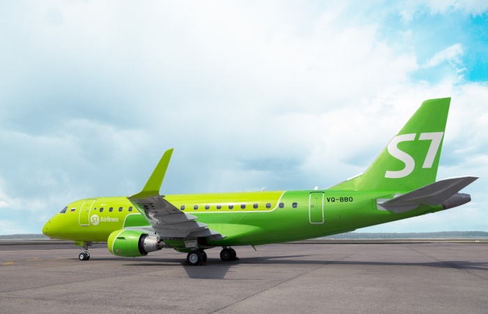 Самолет Embraer 170-LR, который будет летать из Новосибирска в Омск Самолет Embraer 170-LR, который будет летать из Новосибирска в Омск