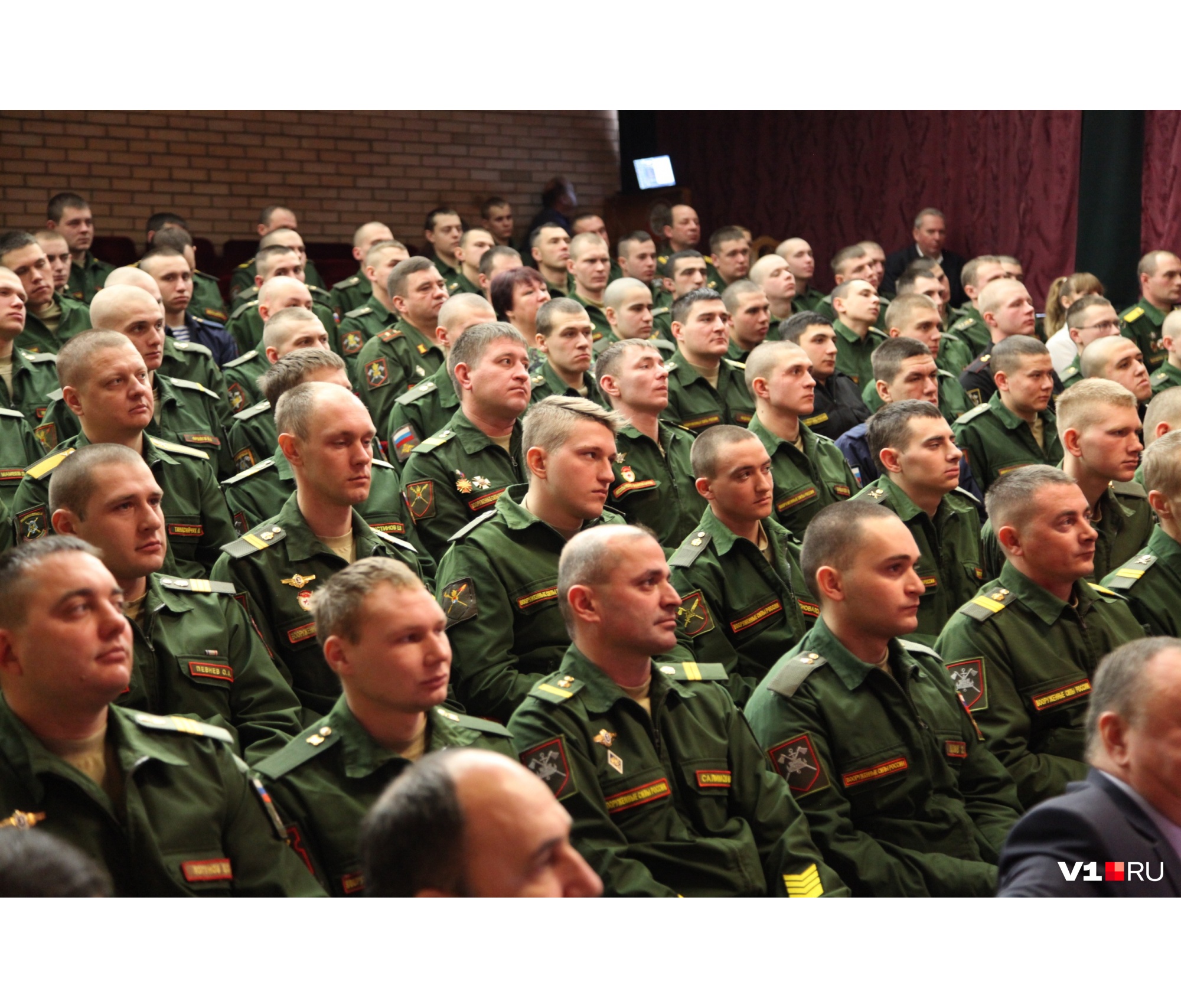 Военным раздали новые звания Военным раздали новые звания 
