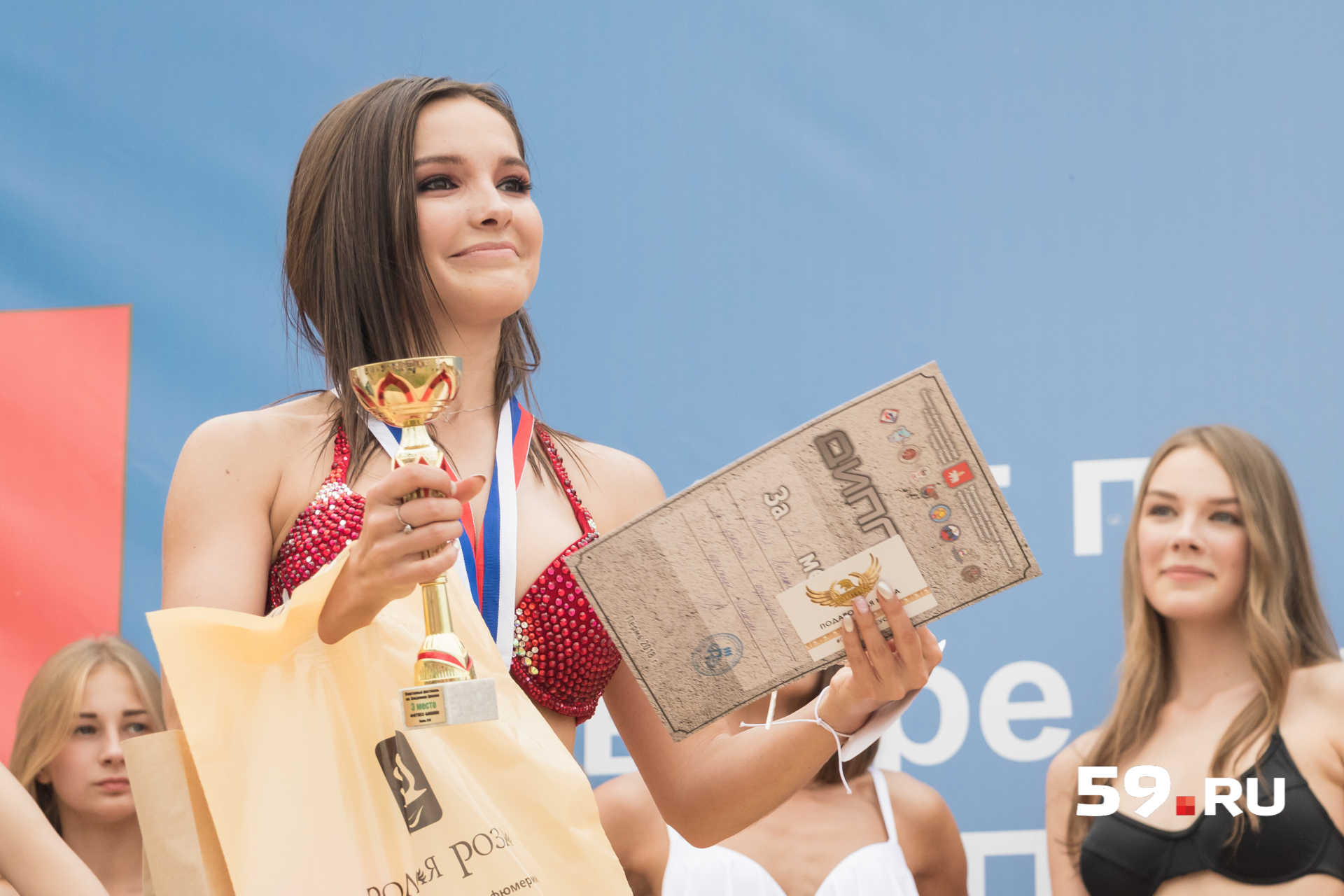 А это — обладательница бронзы А это — обладательница бронзы