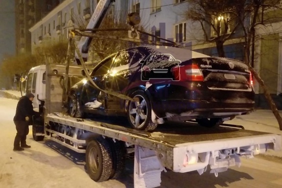 Водитель навестил свой автомобиль на штраф-стоянке Водитель навестил свой автомобиль на штраф-стоянке